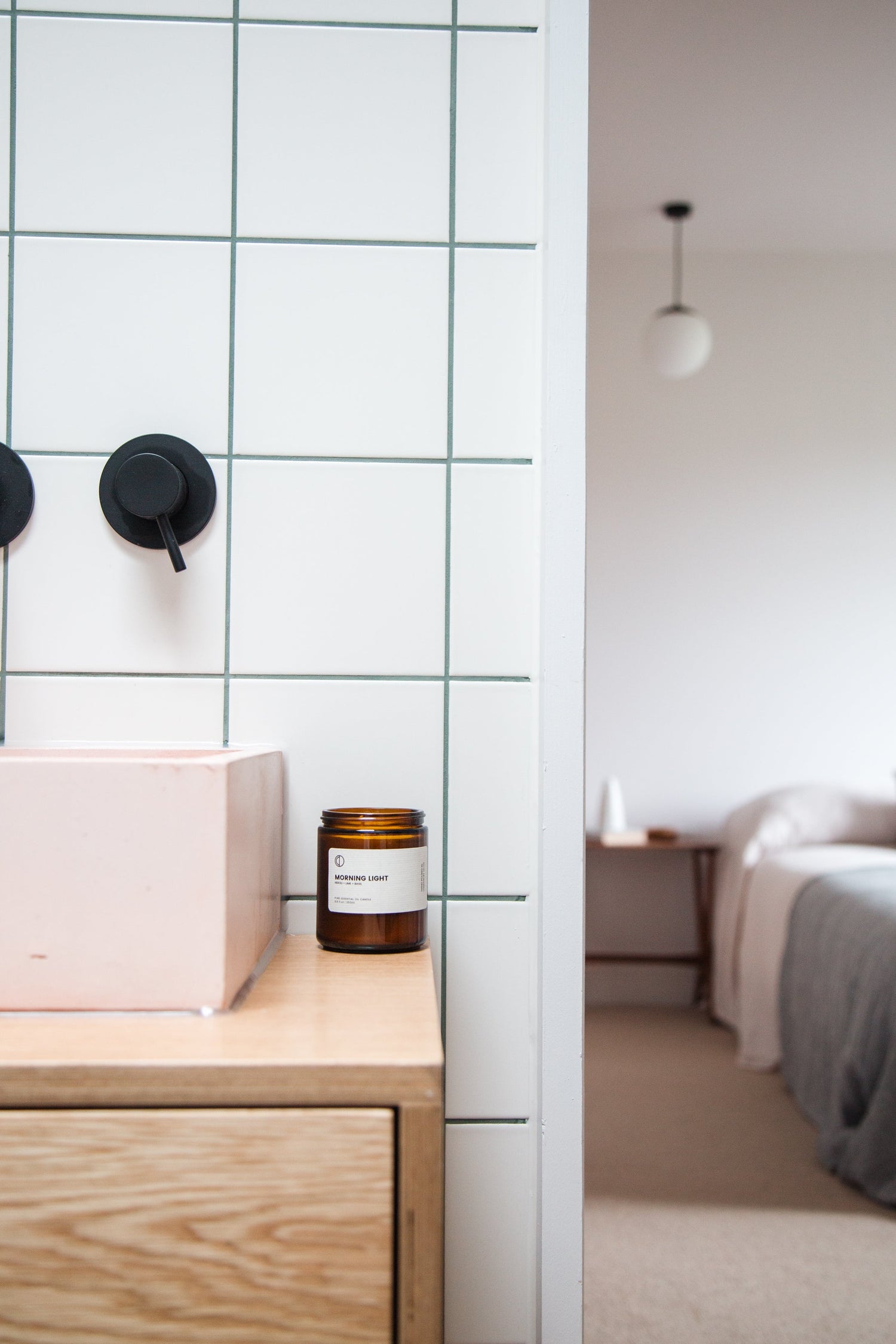 Morgenlicht (Neroli + Limette + Basilikum) | Bernsteinfarbene Kerze im Glas