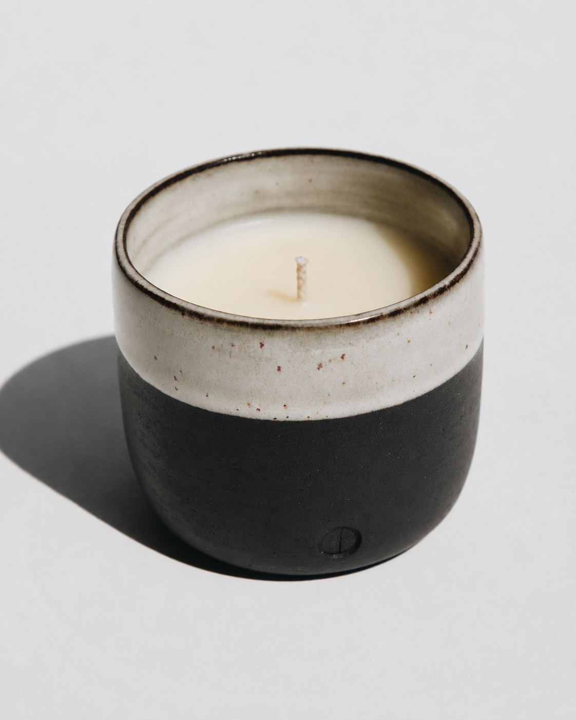 Bougie en tasse en céramique | Noir Sand