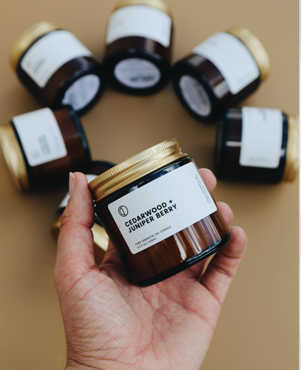 Zeder + Wacholder | Bernsteinfarbene Kerze im Glas