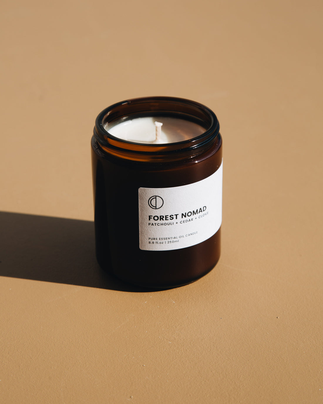 Forest Nomad (Cèdre + Patchouli + Clou de girofle) | Bougie pot ambré