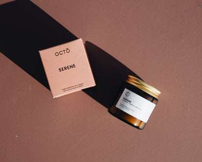 Serene (Lavendel + Bergamotte + Neroli) | Duftkerze im bernsteinfarbenen Glas